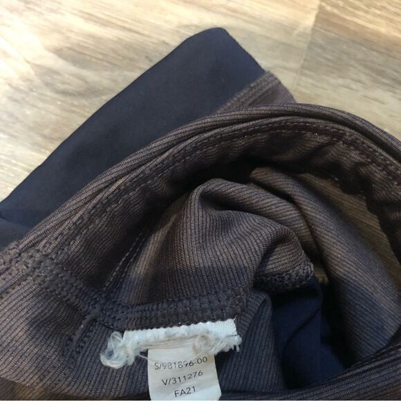 ATHLETA Ultimate Stash Pocket 7/8 Tight Size Medium Fall 2021 - Picture 10 of 10